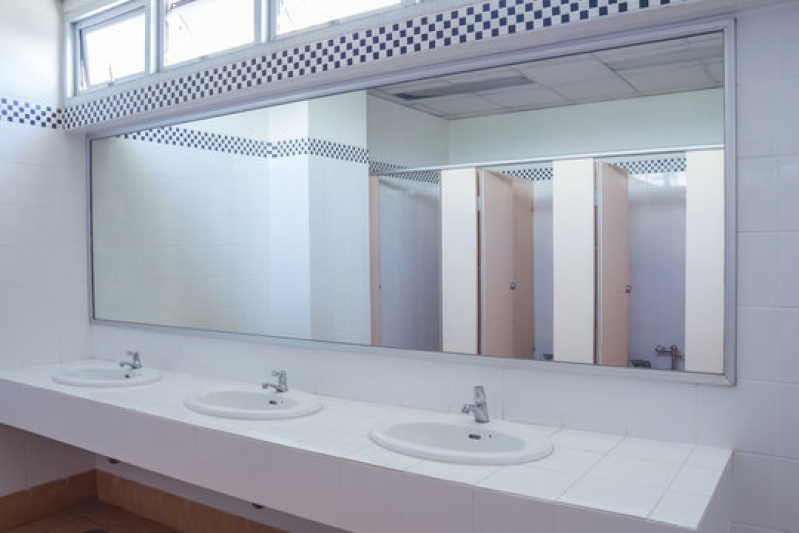 Espelho Camarim Jardim Aeronave de Viracopos - Espelho para Banheiro
