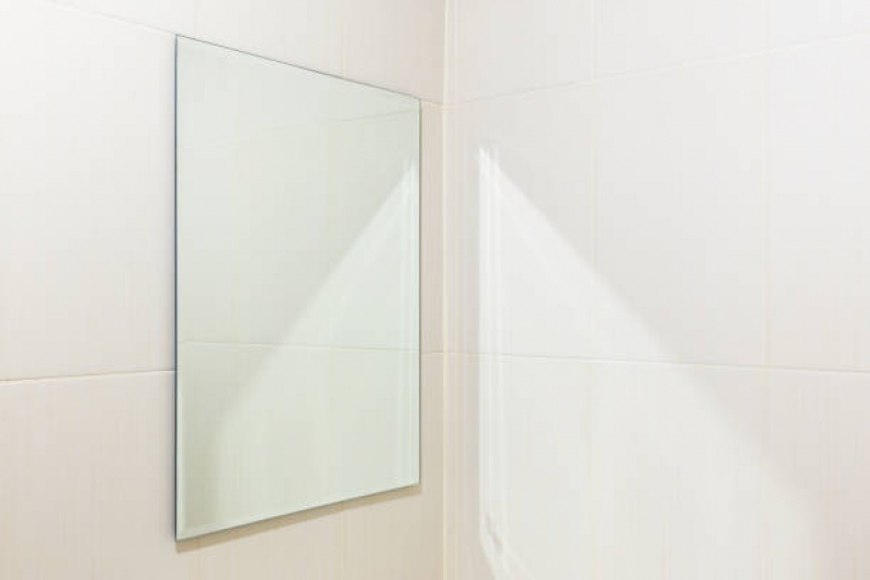 Preço de Espelho Lapidado para Banheiro Parque Jambeiro - Espelho Lapidado para Sala